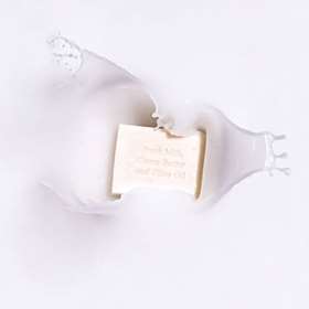 MooGoo Fresh Ground Oatmeal Cleansing Bar 130g